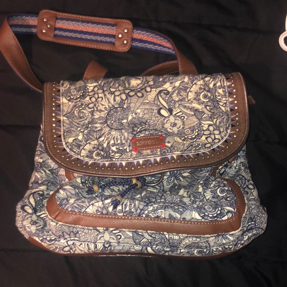 Sakroots purse/backpack